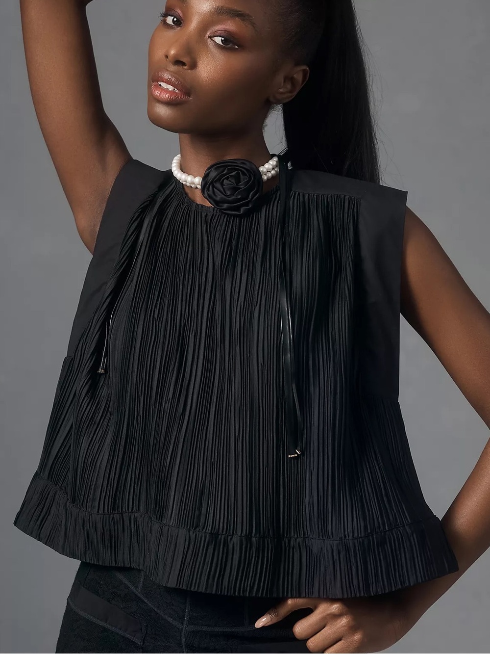NWT By Anthropologie Crew-Neck Plissé Top Medium Black